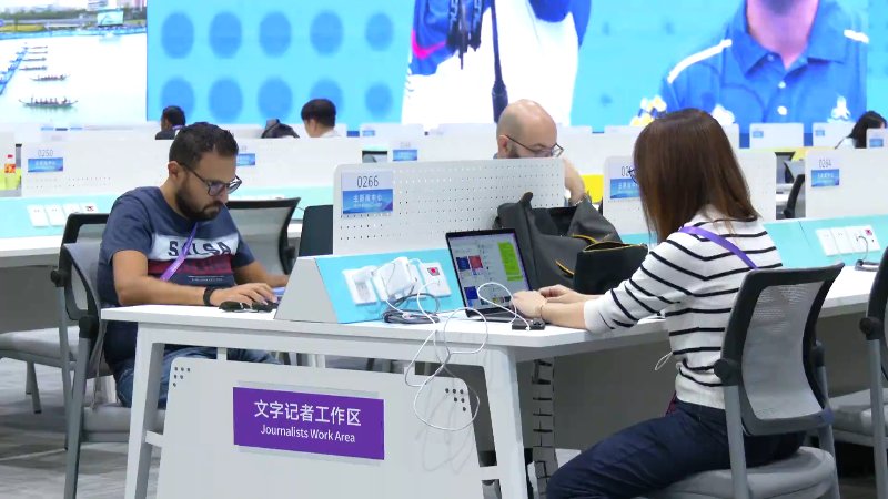 杭州亚运进行时 技术赋能与人性服务并举，外国记者盛赞极致办赛精神